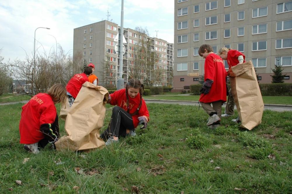 Oslavy Dne Země v Toulcově dvoře 2014, ilustrační foto (brigáda)