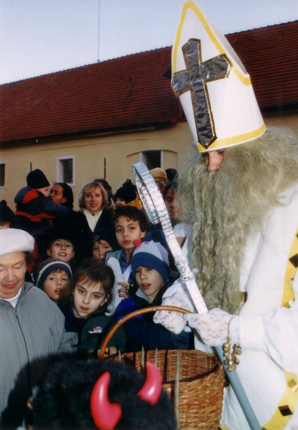 1967476_Staročeský mikulášský jarmark v Toulcově dvoře, ilustrační foto