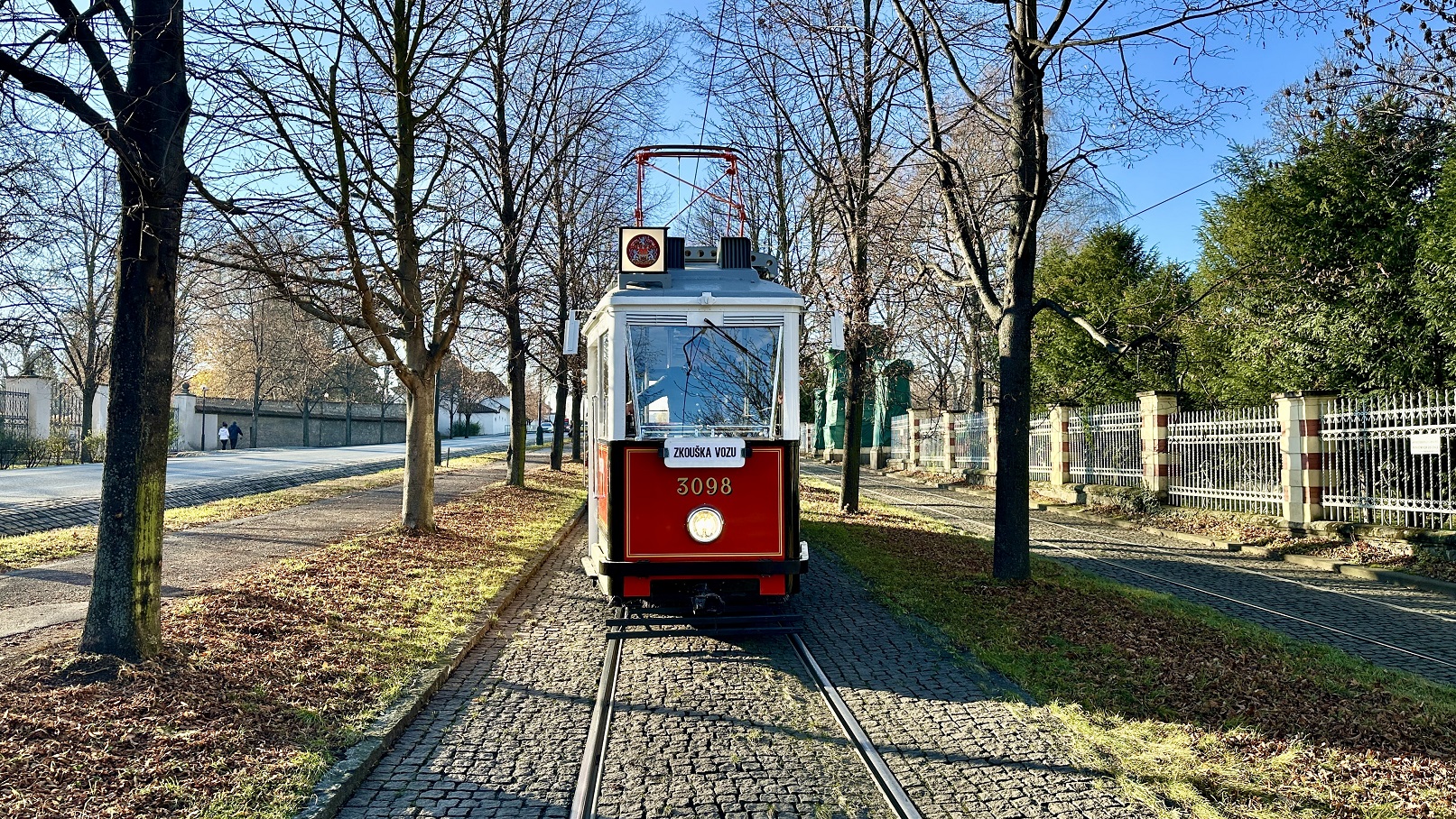 Zkušební jízda historické tramvaje mevro